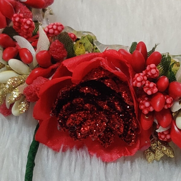 Exlcusive Red Antique Flower Veni Set